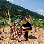 Happy Camp Mobile Homes In Bella Austria Camping 4*