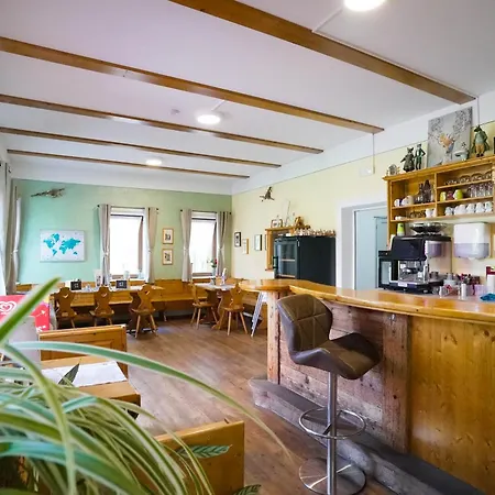 营地 贝拉奥地利快乐大本营移动房屋露营旅馆 Sankt Peter am Kammersberg